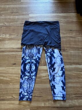 Lululemon leggings size 8